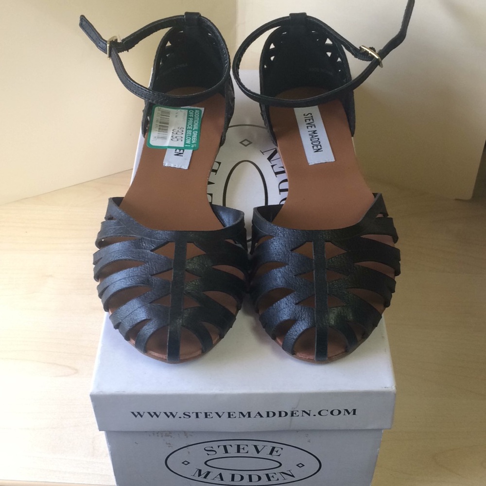 Steve Madden Tamera Black Leather Sandals